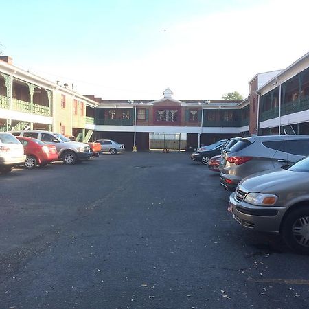 Budget Inn Downtown Mobile Bagian luar foto