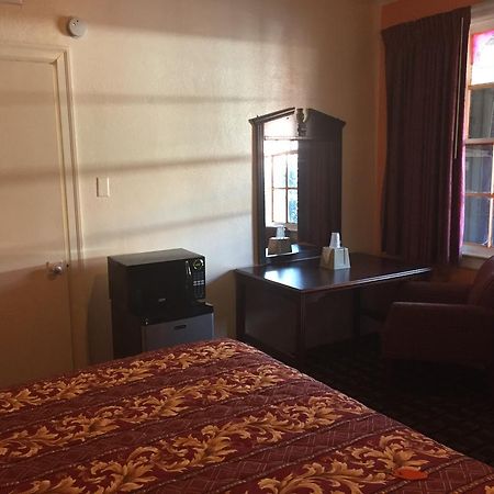 Budget Inn Downtown Mobile Bagian luar foto